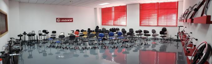 Edelstahl 201 ESD-Cleanroom sitzt KEINER Armlehne mit Klasse des Fuß-Rest-Treffen-100 vor